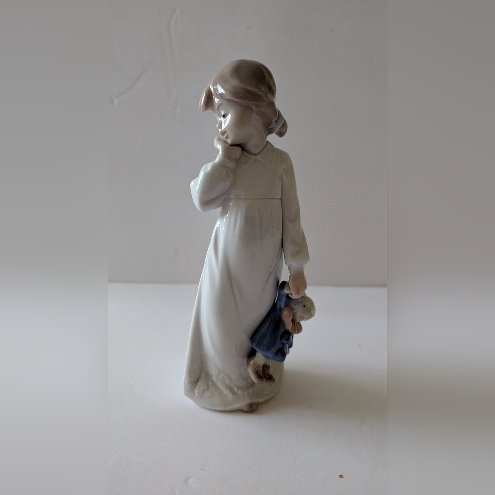 LLADRO NAO " MY RAG DOLL" #1108 - MINT CONDITION